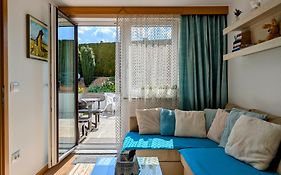 Garden Apartments Jansa