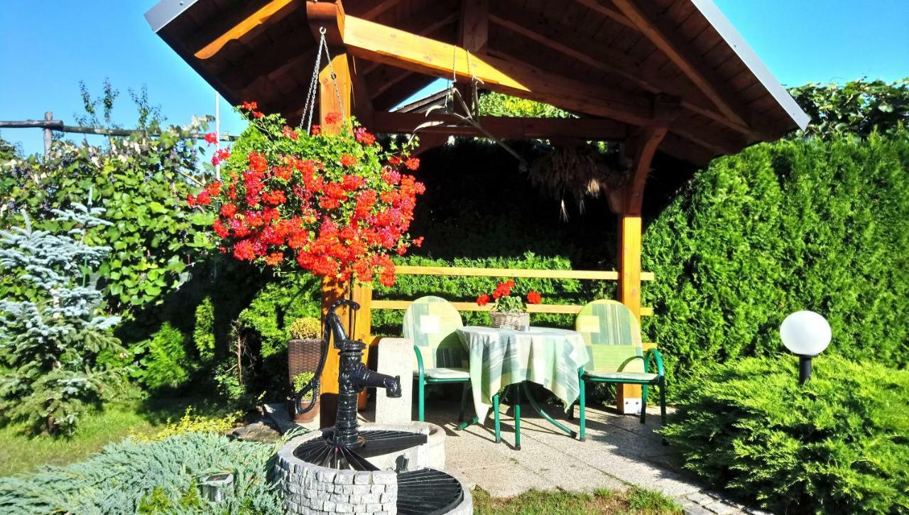 Garden Apartments Jansa Radovljica Esterno foto